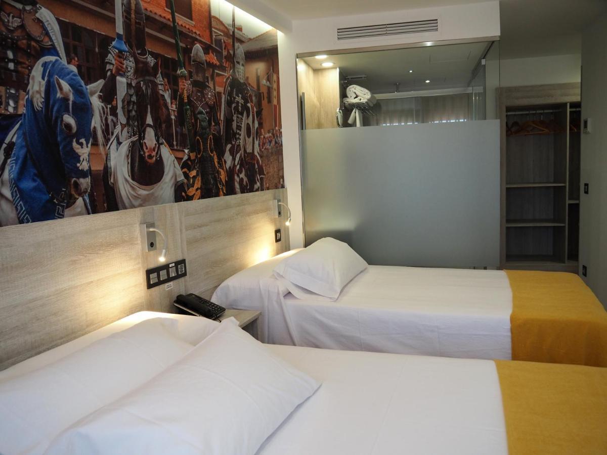 Hostal Don Suero De Quinones Hospital de Orbigo Luaran gambar