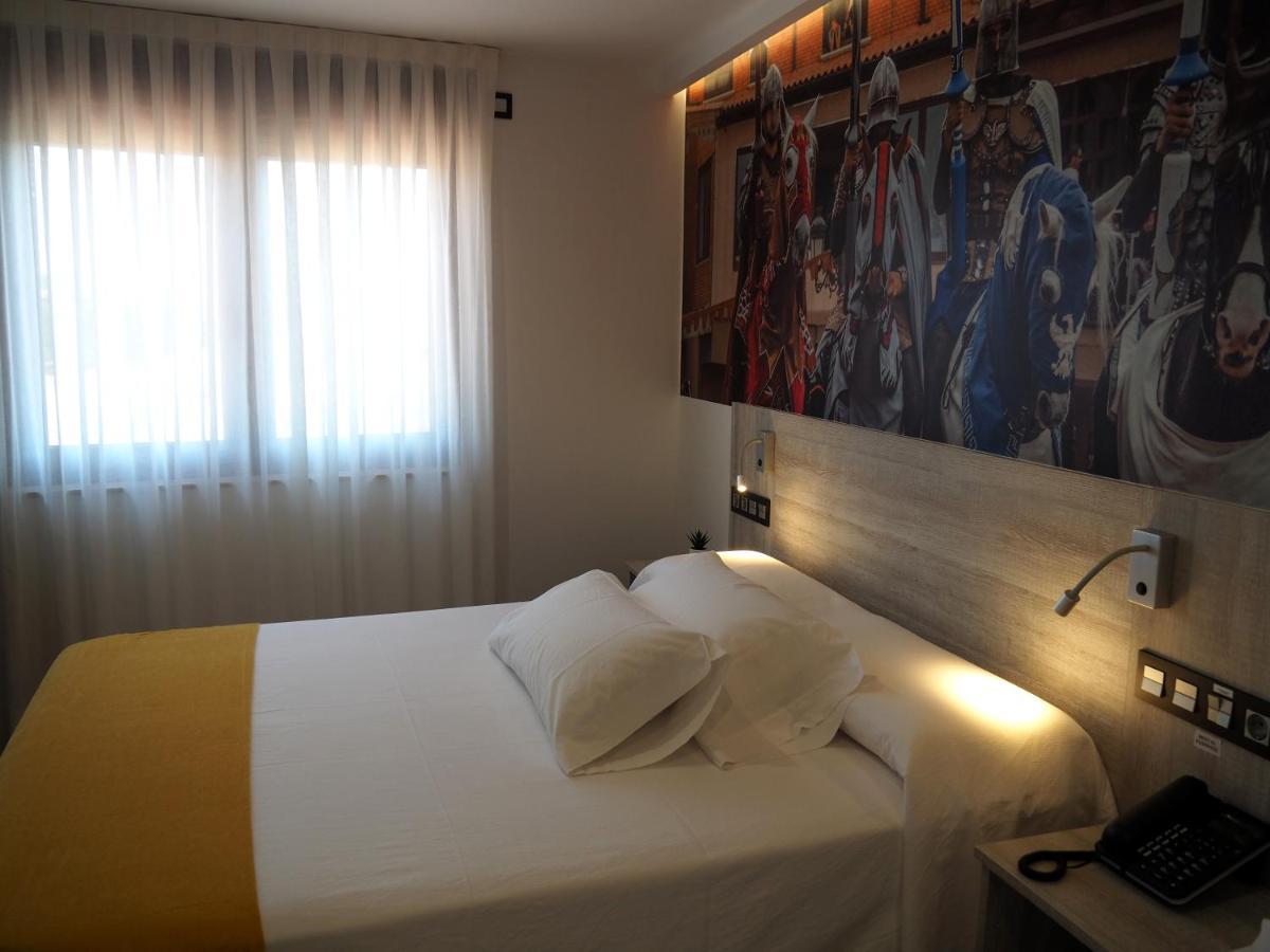 Hostal Don Suero De Quinones Hospital de Orbigo Luaran gambar