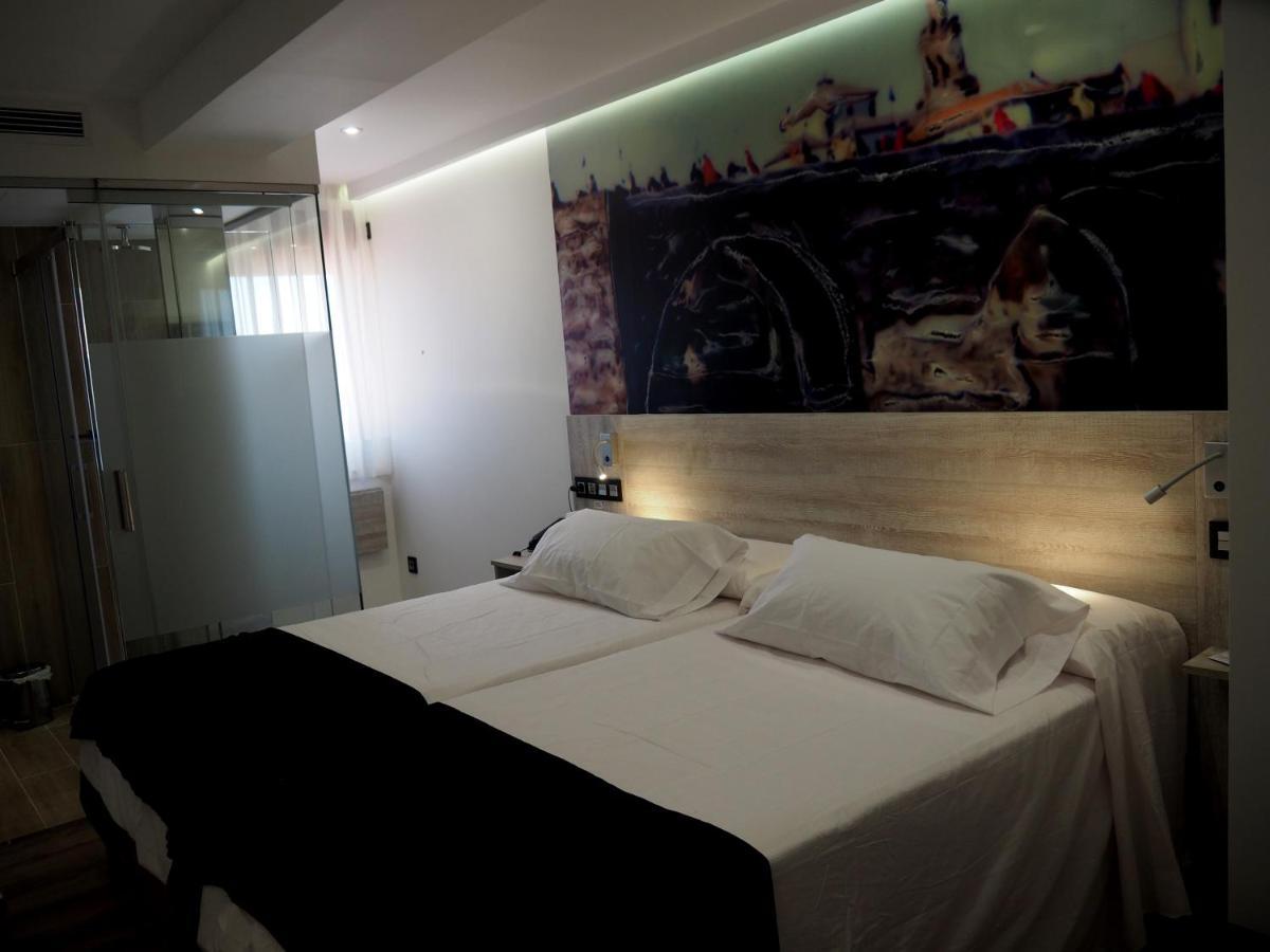 Hostal Don Suero De Quinones Hospital de Orbigo Luaran gambar
