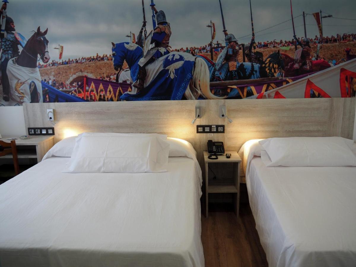 Hostal Don Suero De Quinones Hospital de Orbigo Luaran gambar
