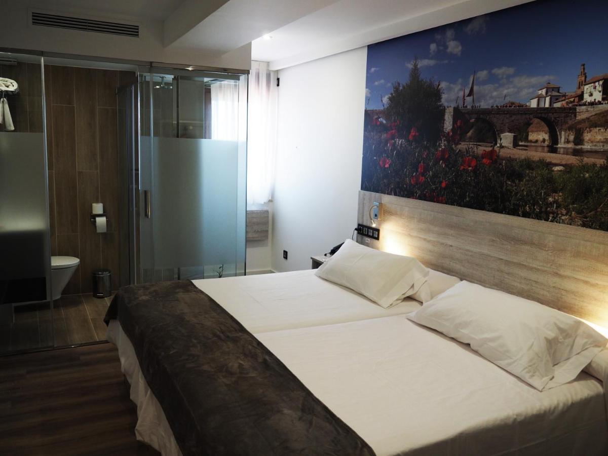 Hostal Don Suero De Quinones Hospital de Orbigo Luaran gambar