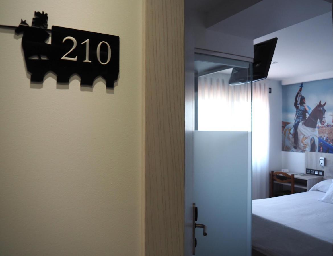 Hostal Don Suero De Quinones Hospital de Orbigo Luaran gambar